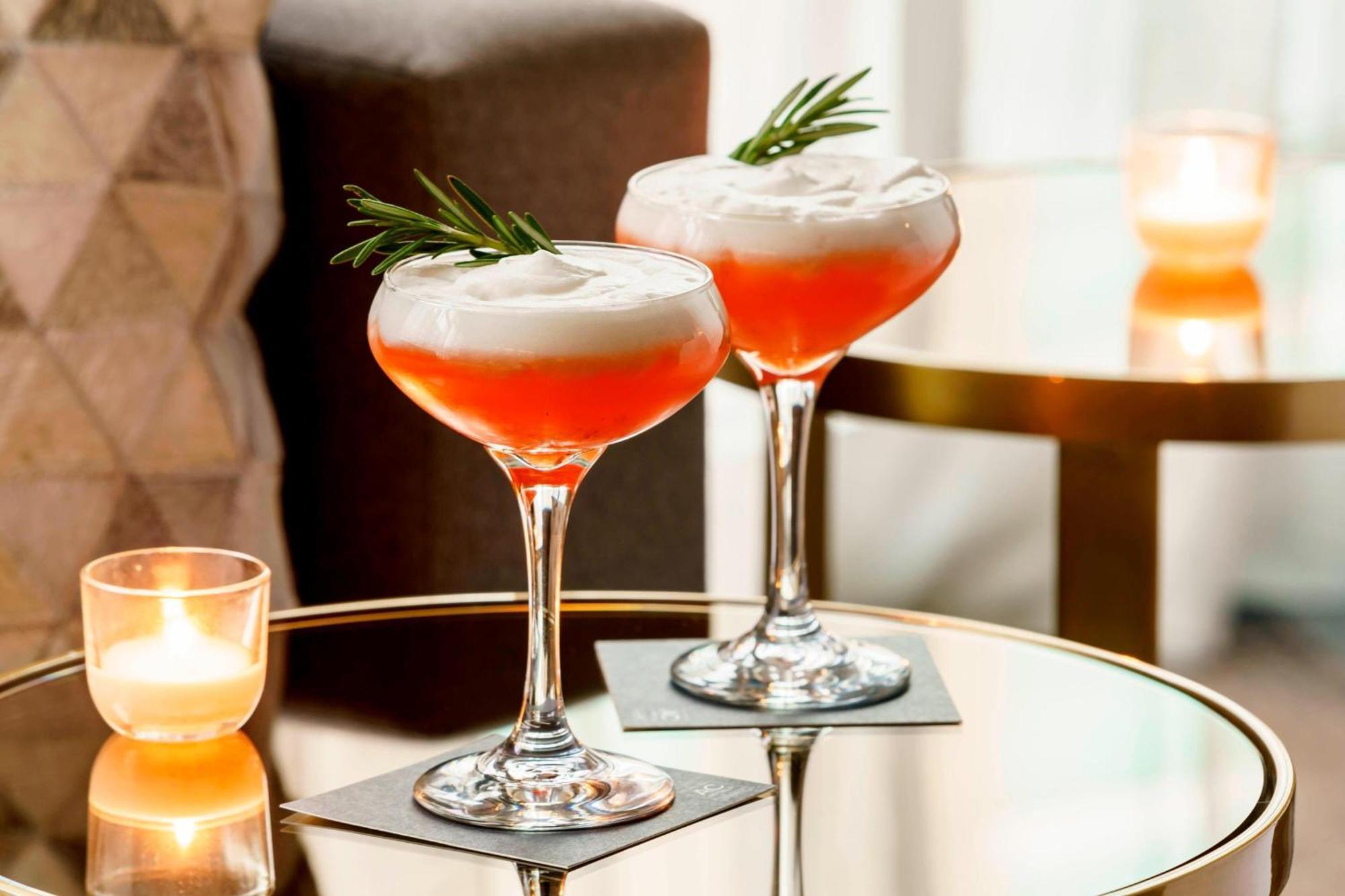 Ac Hotel By Marriott Chapel Hill Downtown Bagian luar foto