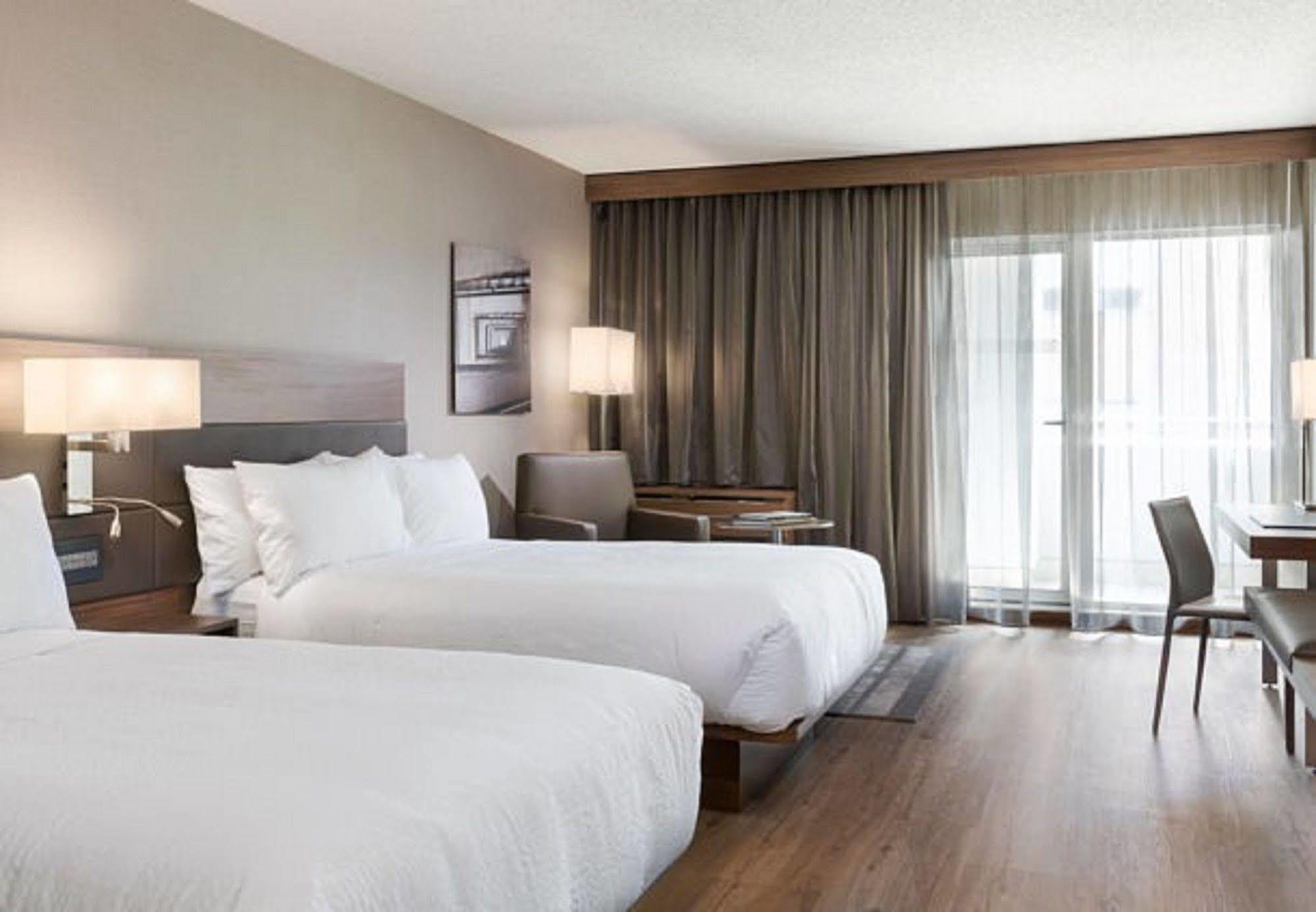 Ac Hotel By Marriott Chapel Hill Downtown Bagian luar foto
